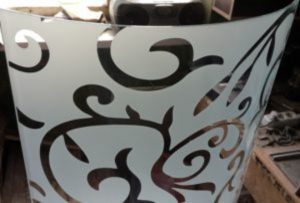 Стекло радиусное с пескоструйным рисунком для радиусных дверей Стерлитамак