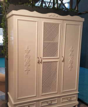 Распашные двери с декоративными накладками Стерлитамак
